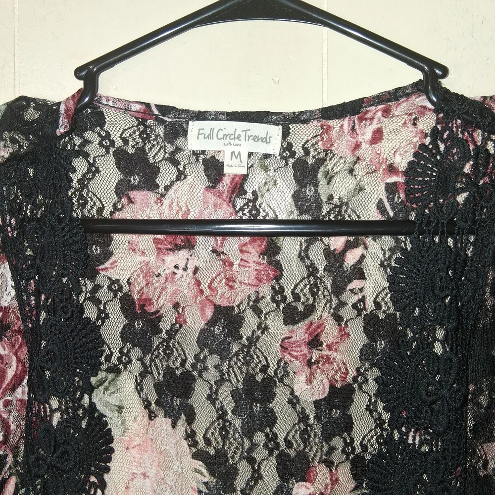 Floral Sheer Lace Duster Robe - Black & Pink - Picture 3 of 6